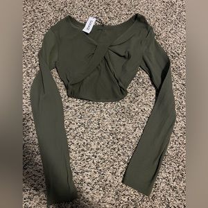 twist crop top